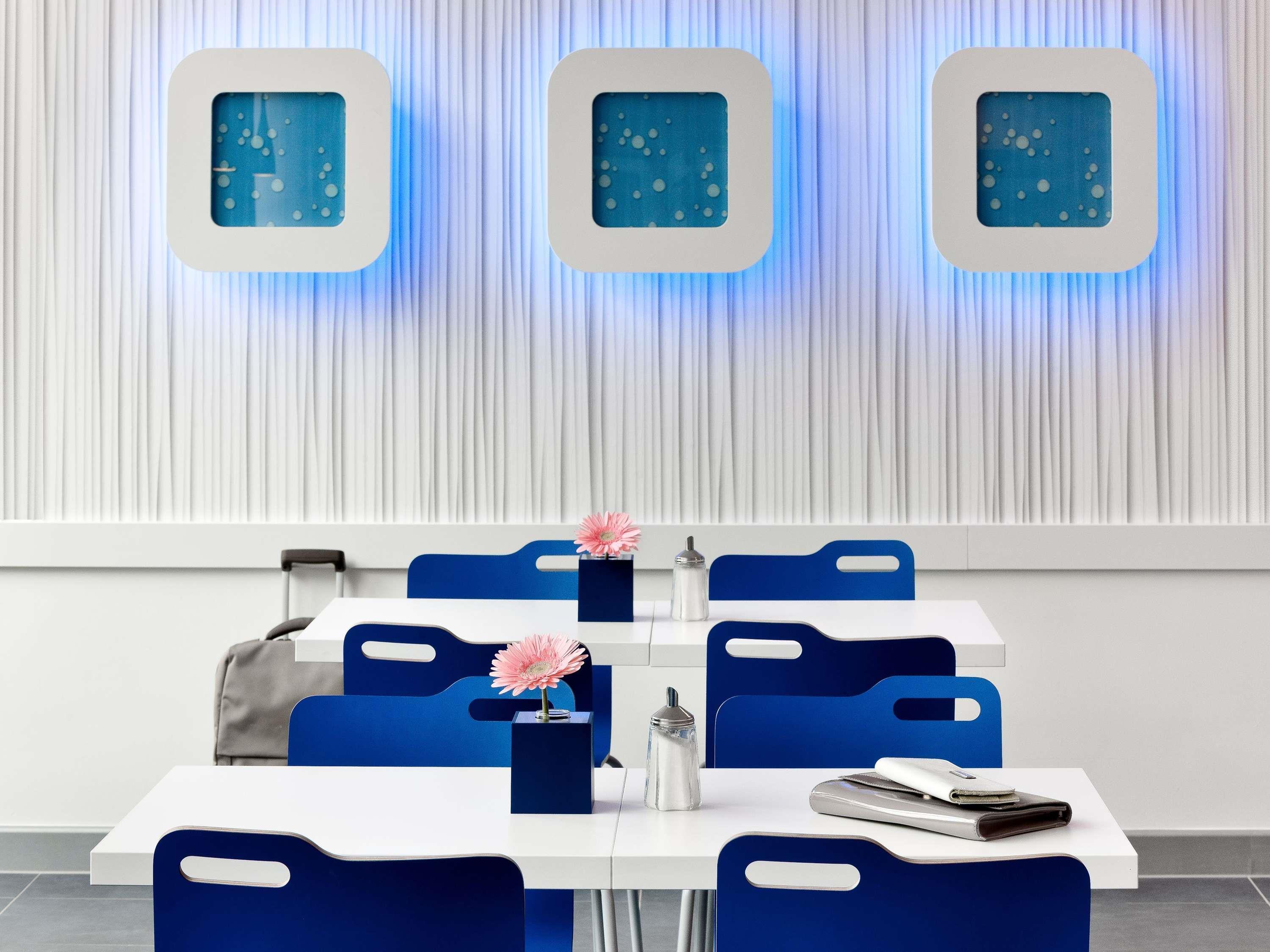 Varios ibis budget Dresden City