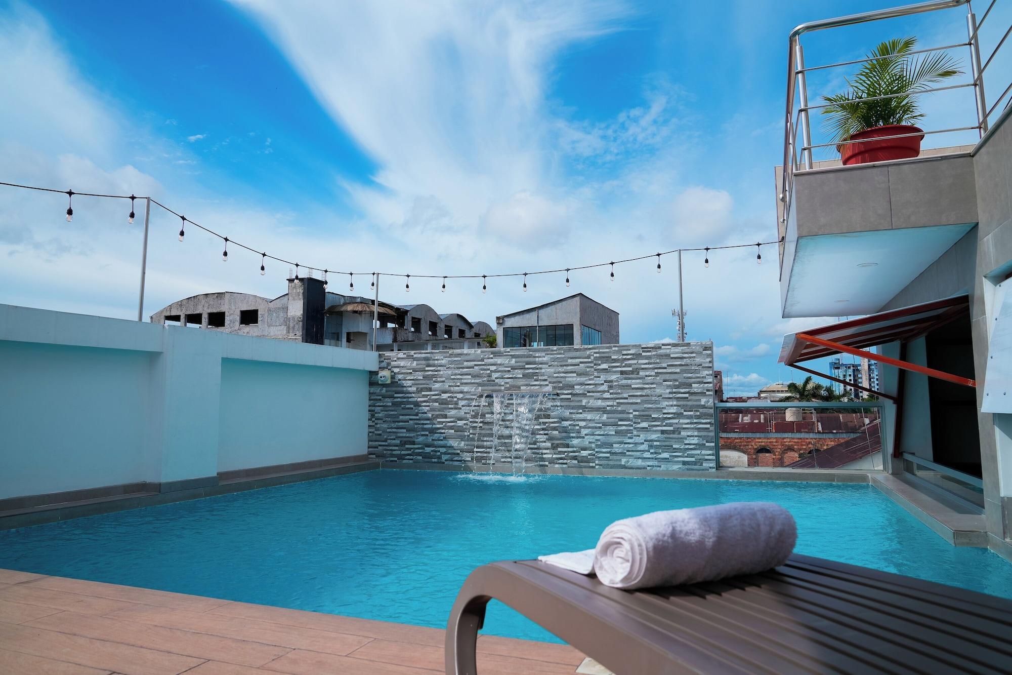 Vista Piscina Hotel Europa Iquitos