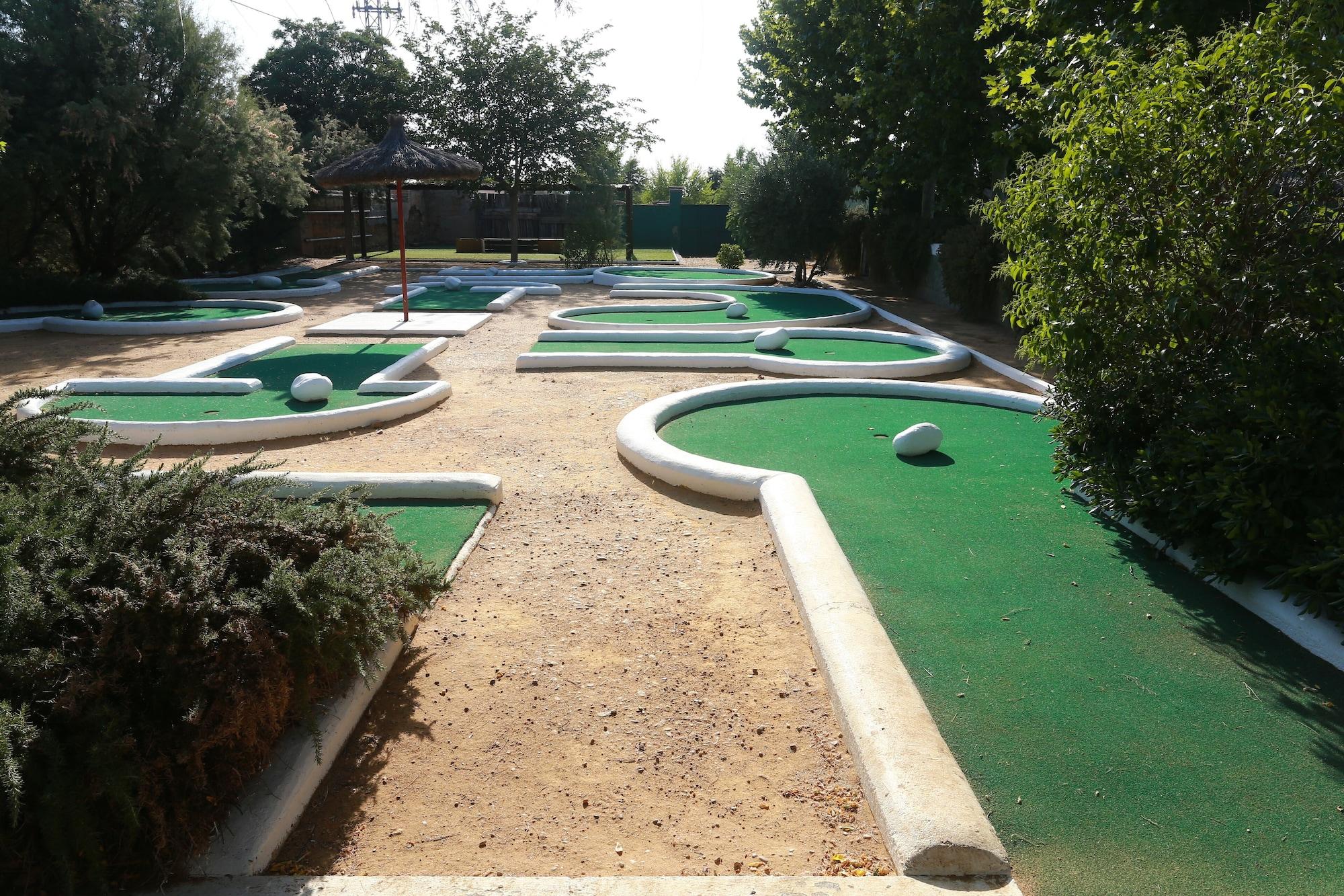 Campo de Golf Hostel Layos, Toledo