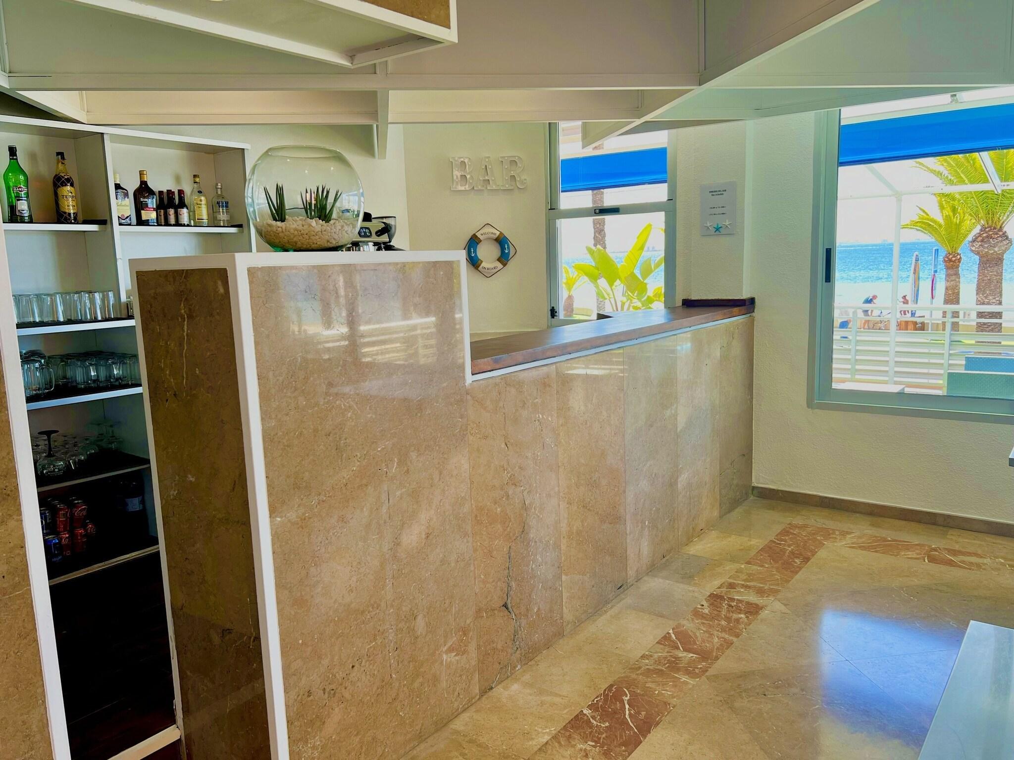 Bar/Salón Hotel Neptuno