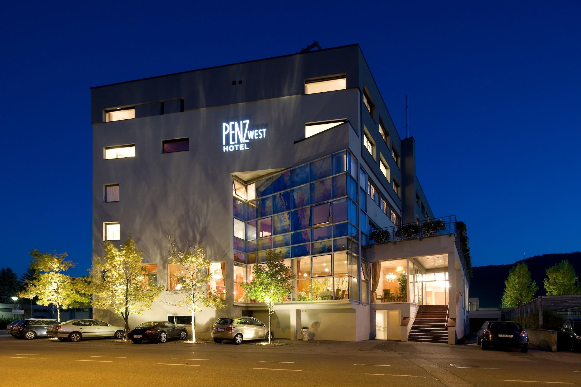 Vista Exterior Penz Hotel West