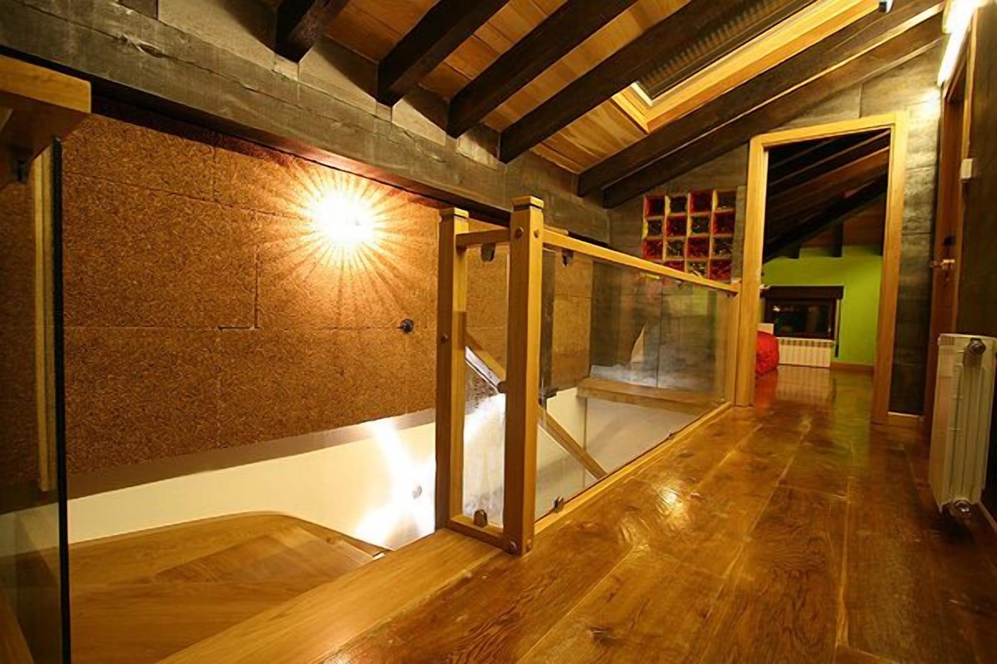 Varios Hotel Mendi Green