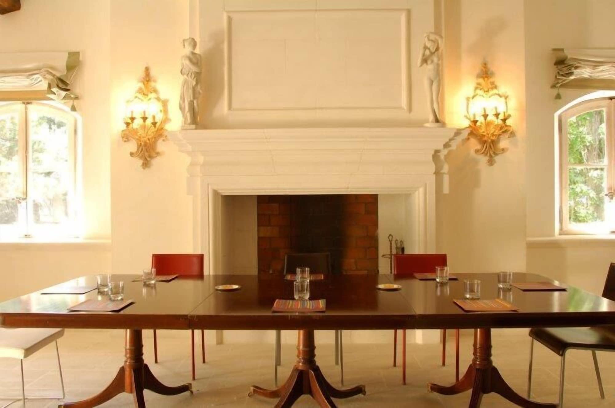 Sala de Reuniones Hostellerie le Roy Soleil