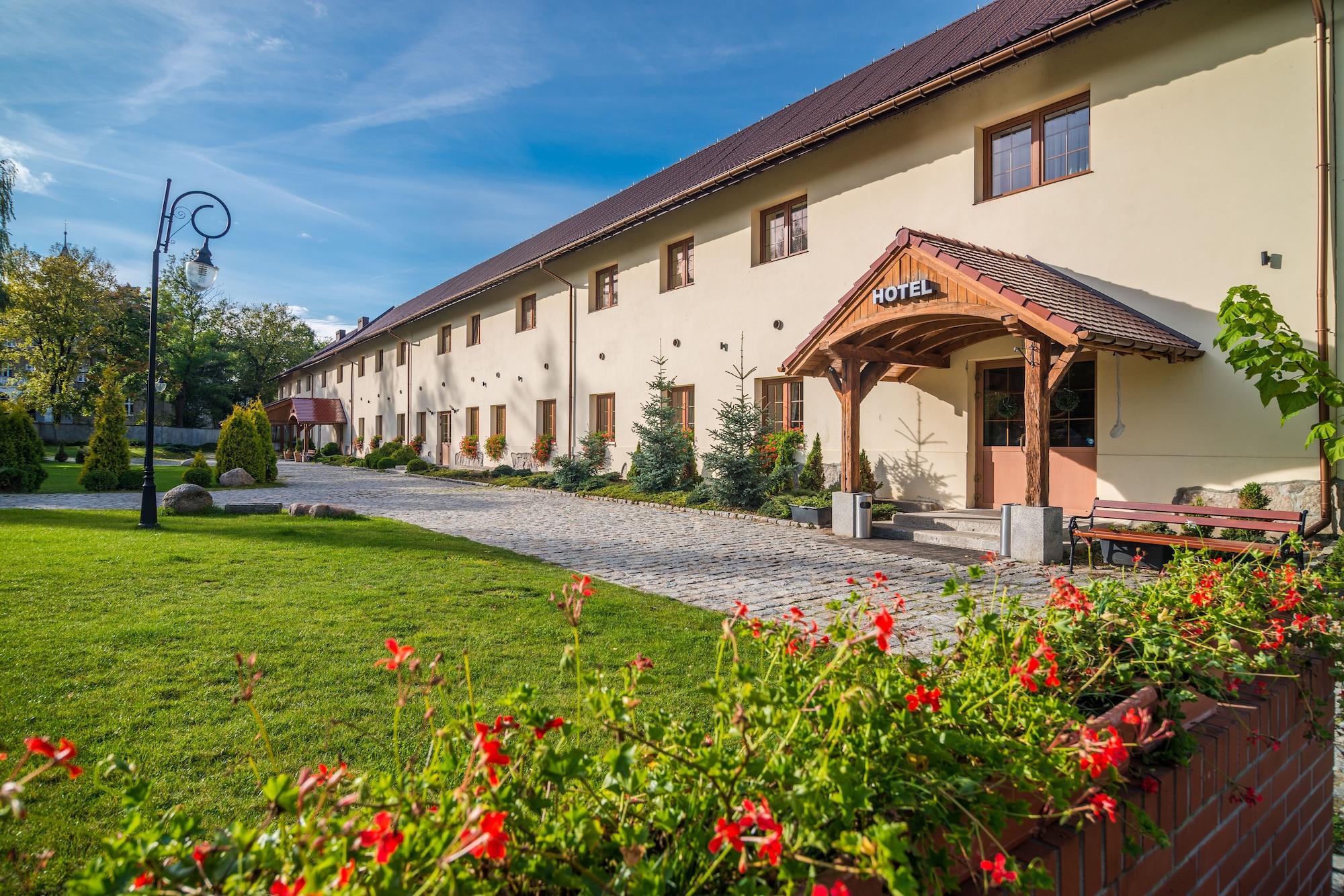 Vista Exterior Hotel Karczyce