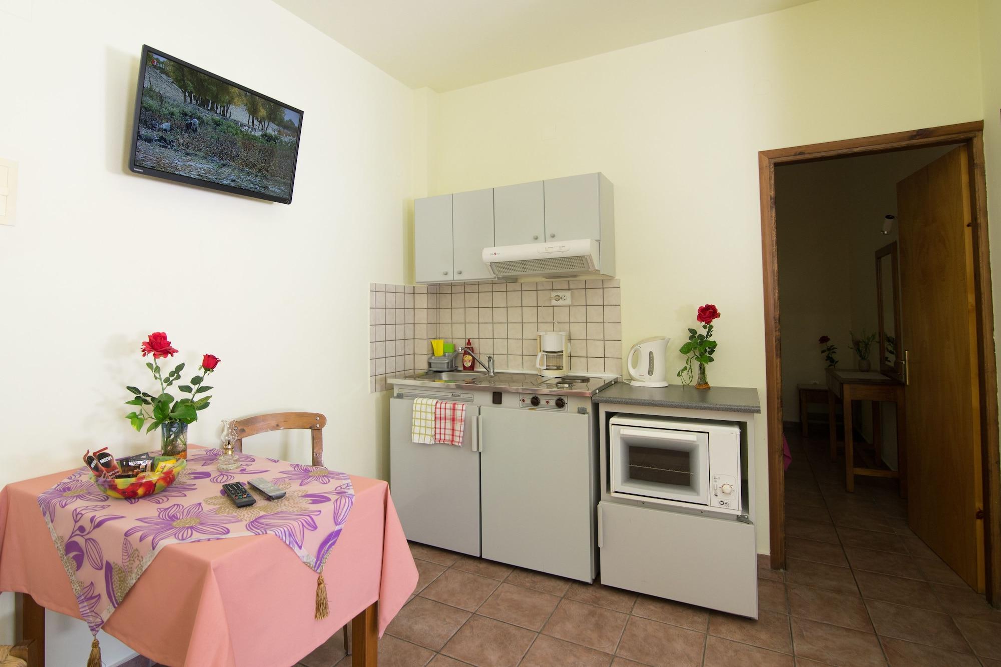 Equipamiento de Habitación Kalithea Apartments