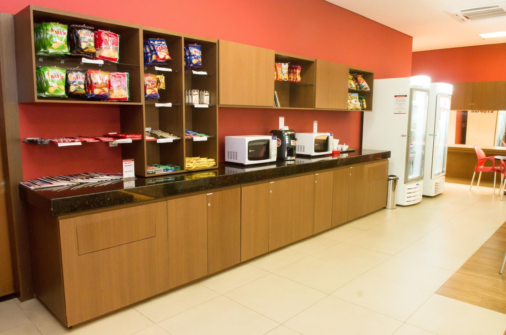 Vista Lobby Stop Inn Antonio Carlos
