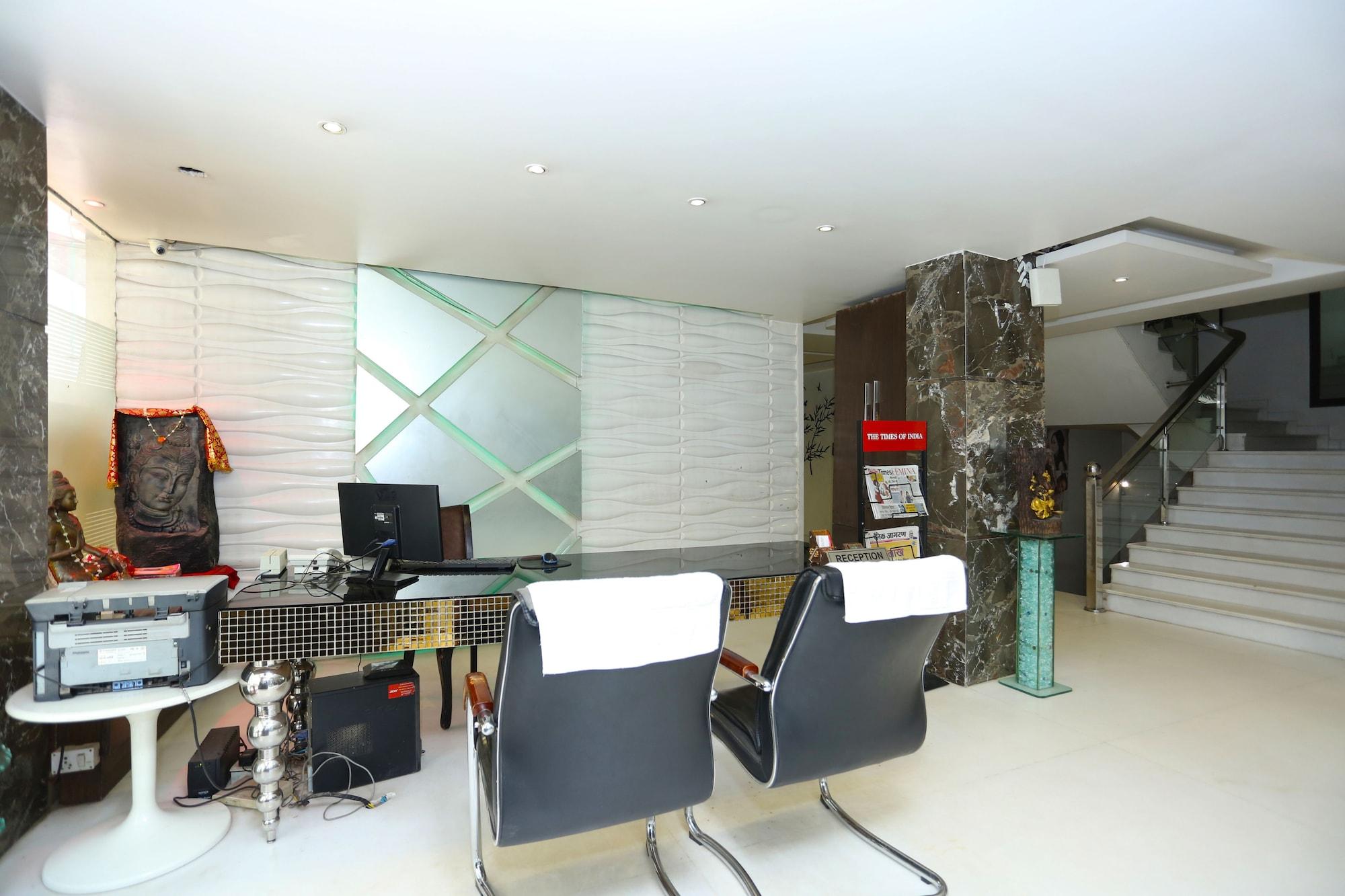 Vista Lobby Hotel Uppal International