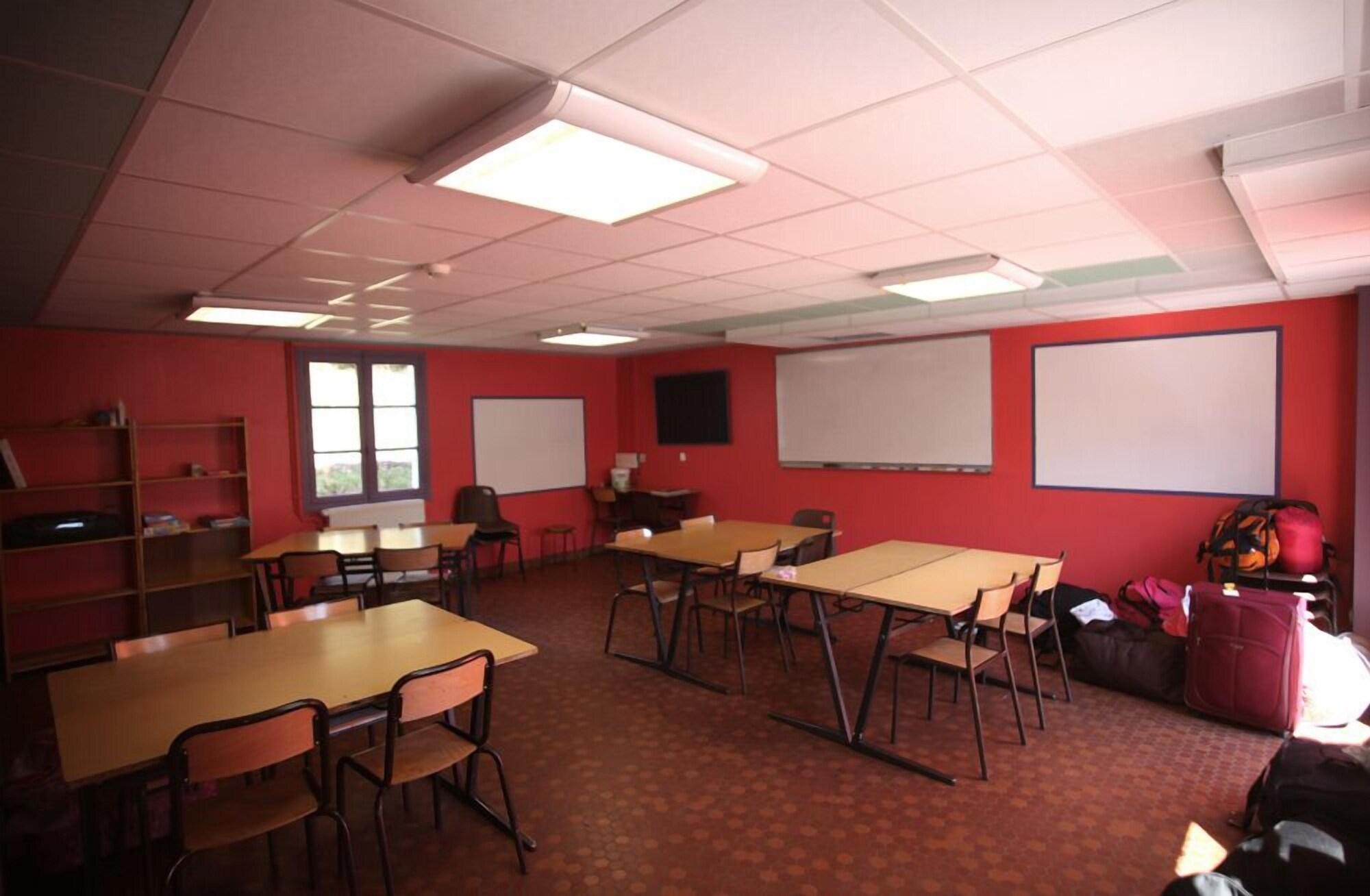 Sala de Reuniones Association Peyranère - Hostel