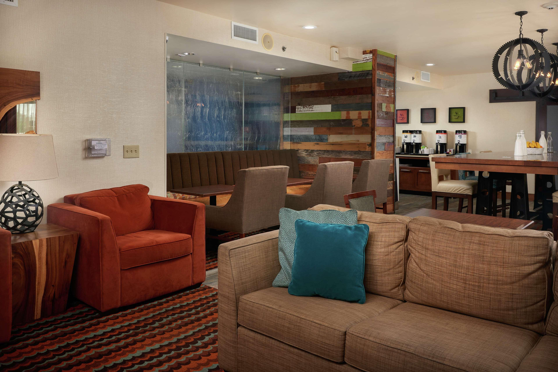 Vista Lobby Hampton Inn Beaumont