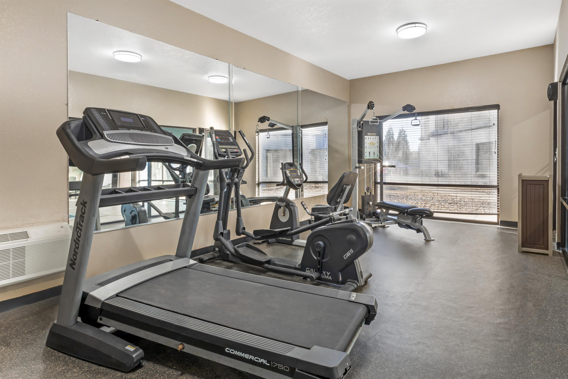 Gimnasio Best Western Plus McDonough Inn & Suites