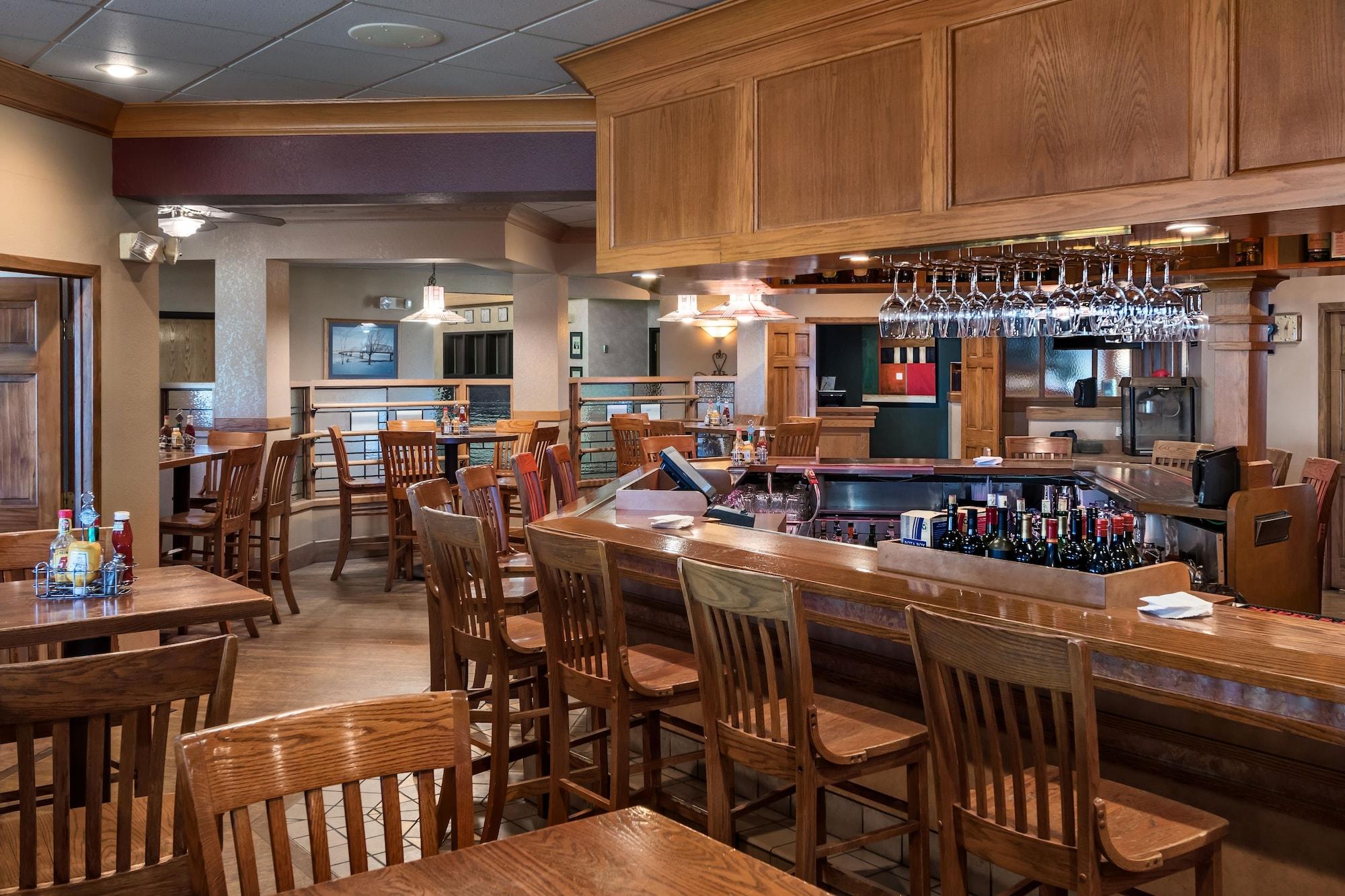 Bar/Salón Cedar Shore Resort