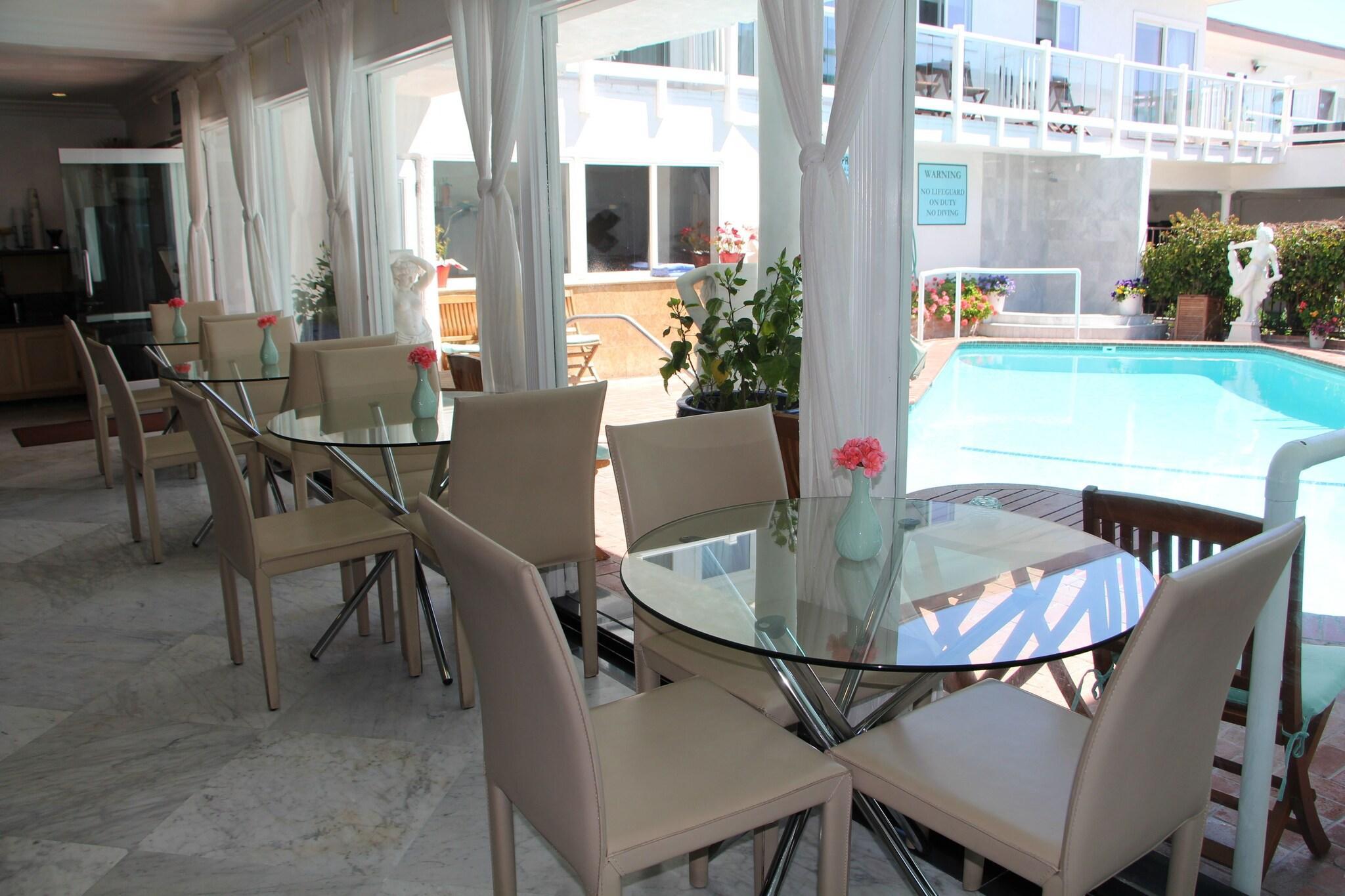 Restaurant Capri Laguna on the Beach