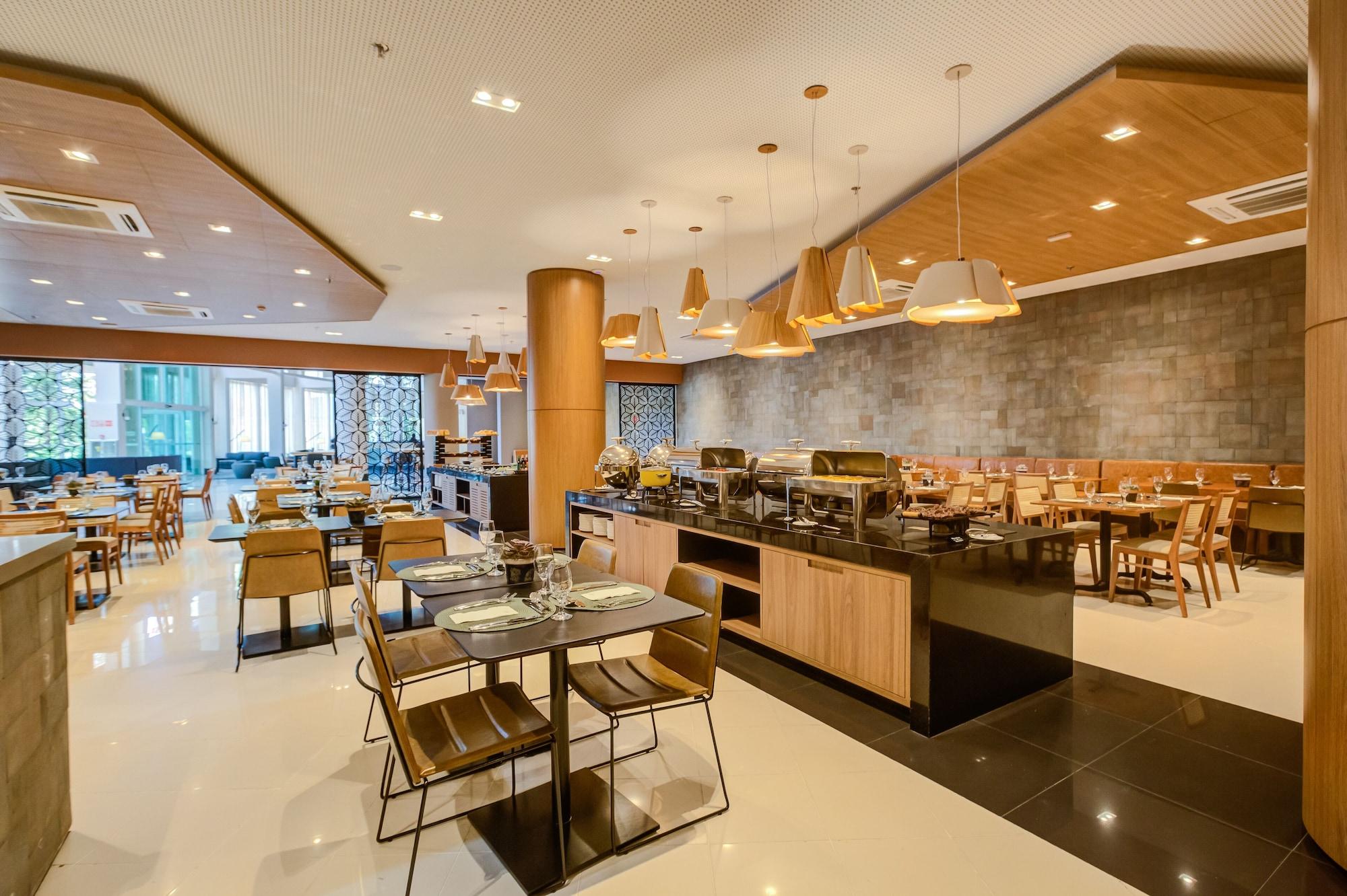 Restaurant Cyan Resort by Atlantica