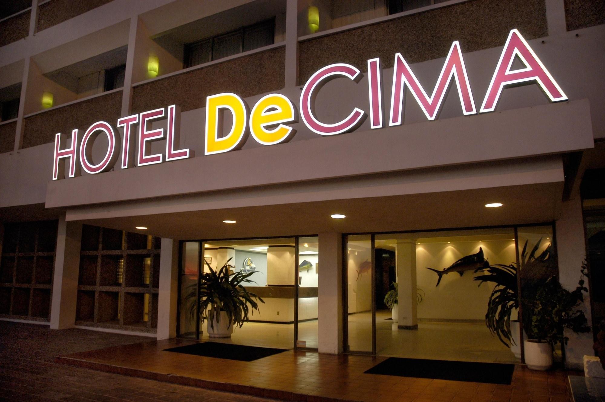 Vista Exterior Hotel De Cima