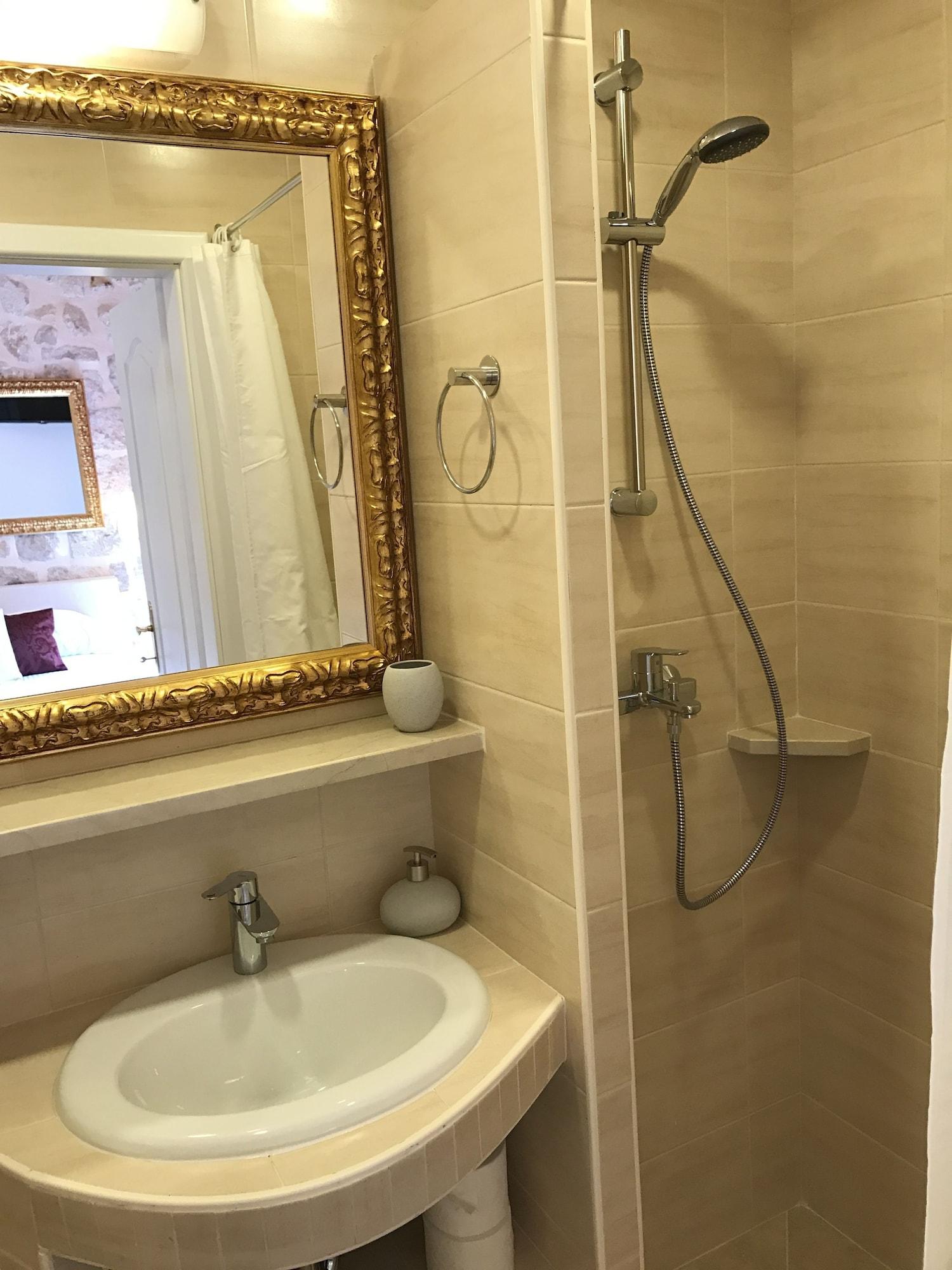 Equipamiento de Habitación Villa Sigurata II