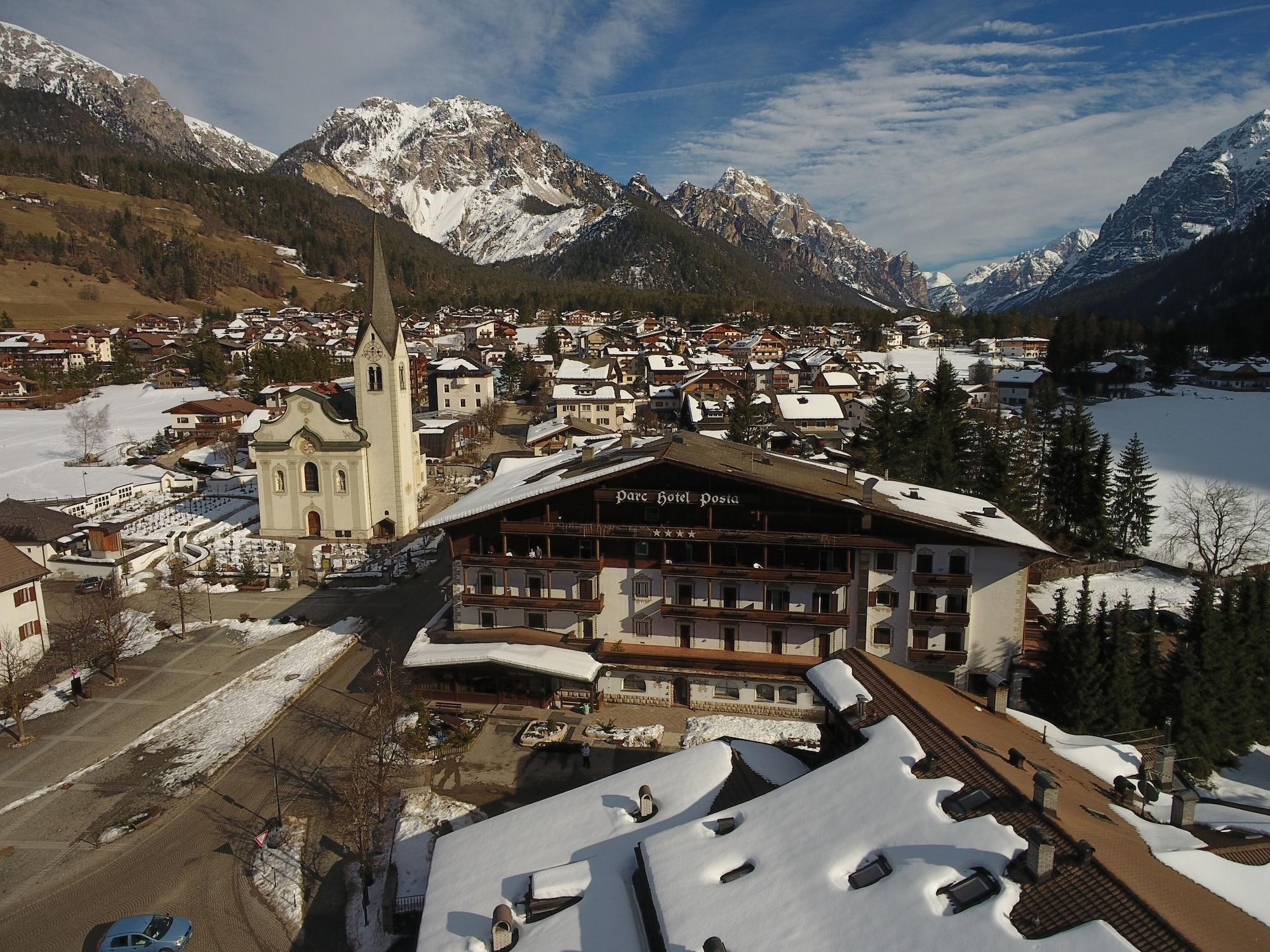 Vista Exterior Parc Hotel Posta