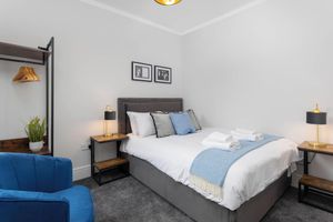 Alquiler Vacacional - Modern & Stylish Home at the corner of Penny Lane