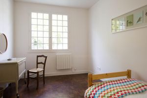 Alquiler Vacacional - Private pool, garden, games room, all on ground floor. Near historic town, shops