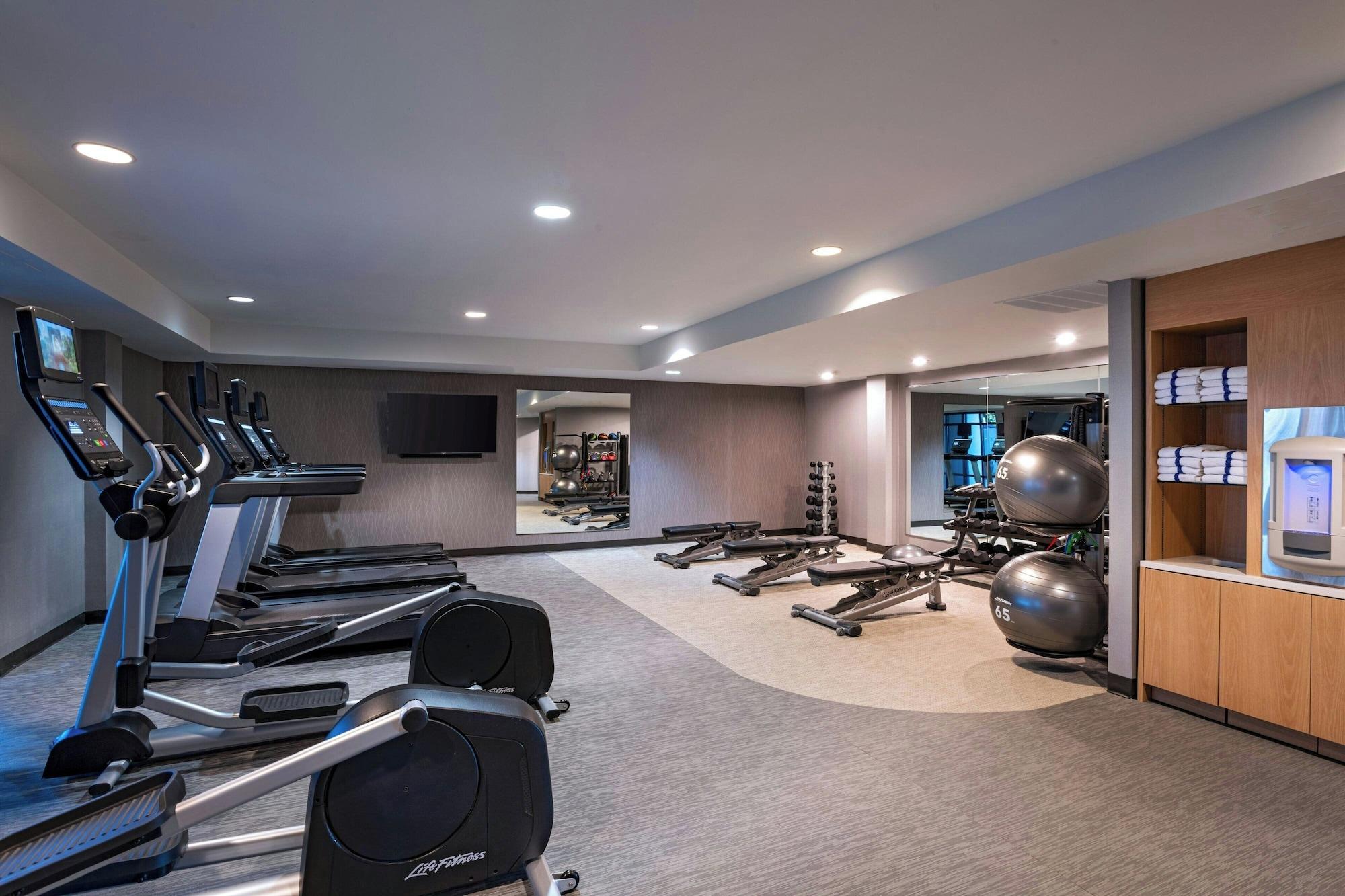 Gimnasio Courtyard Marriott Laredo