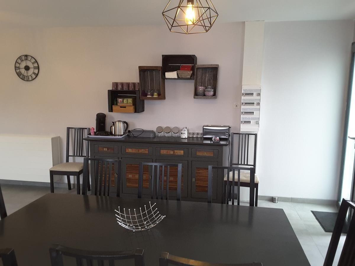 Vista Lobby Villa'vi Lyon Est Chambres d'Hôtes