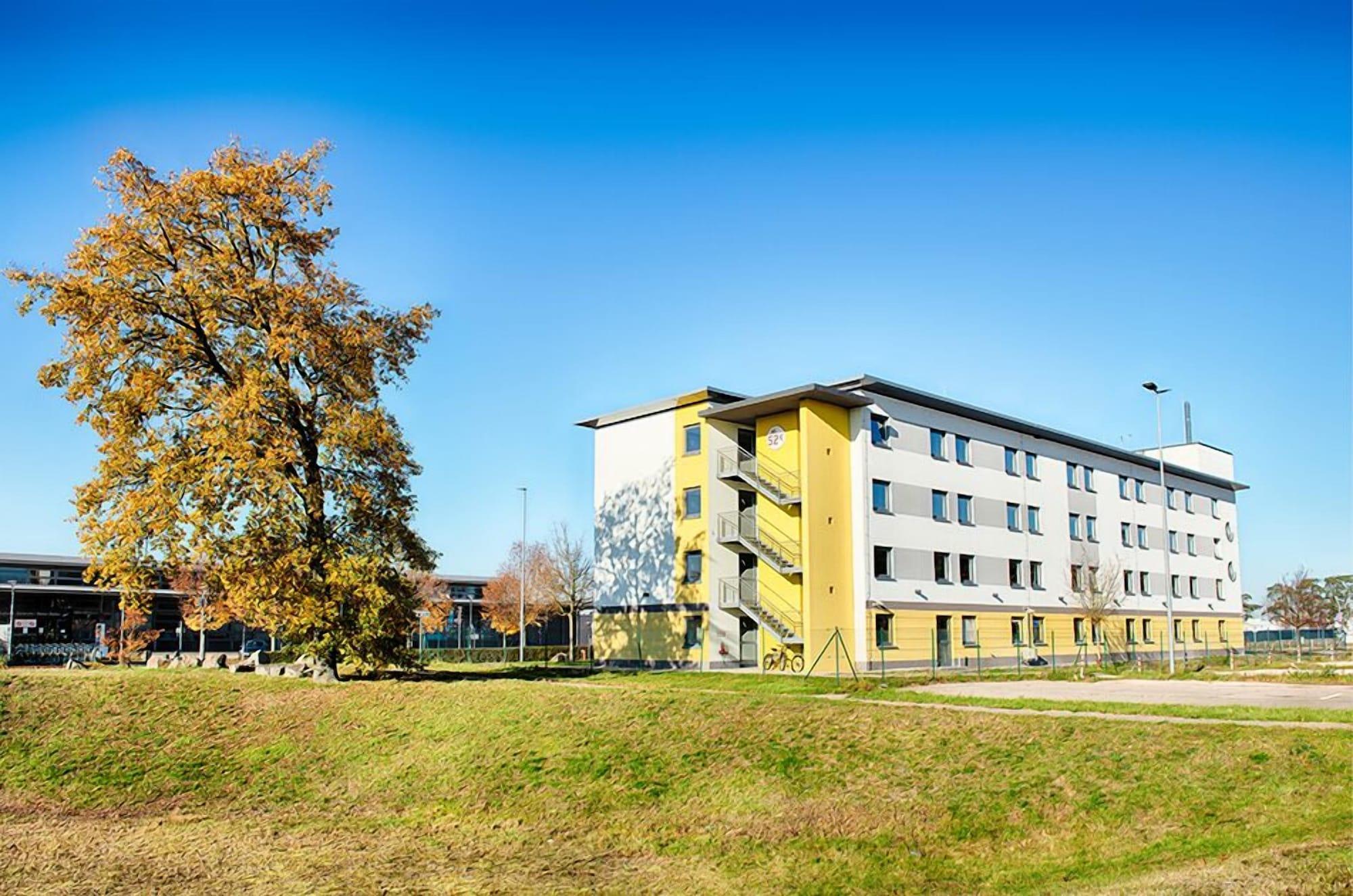 Vista Exterior B&B Hotel Baden-Airpark