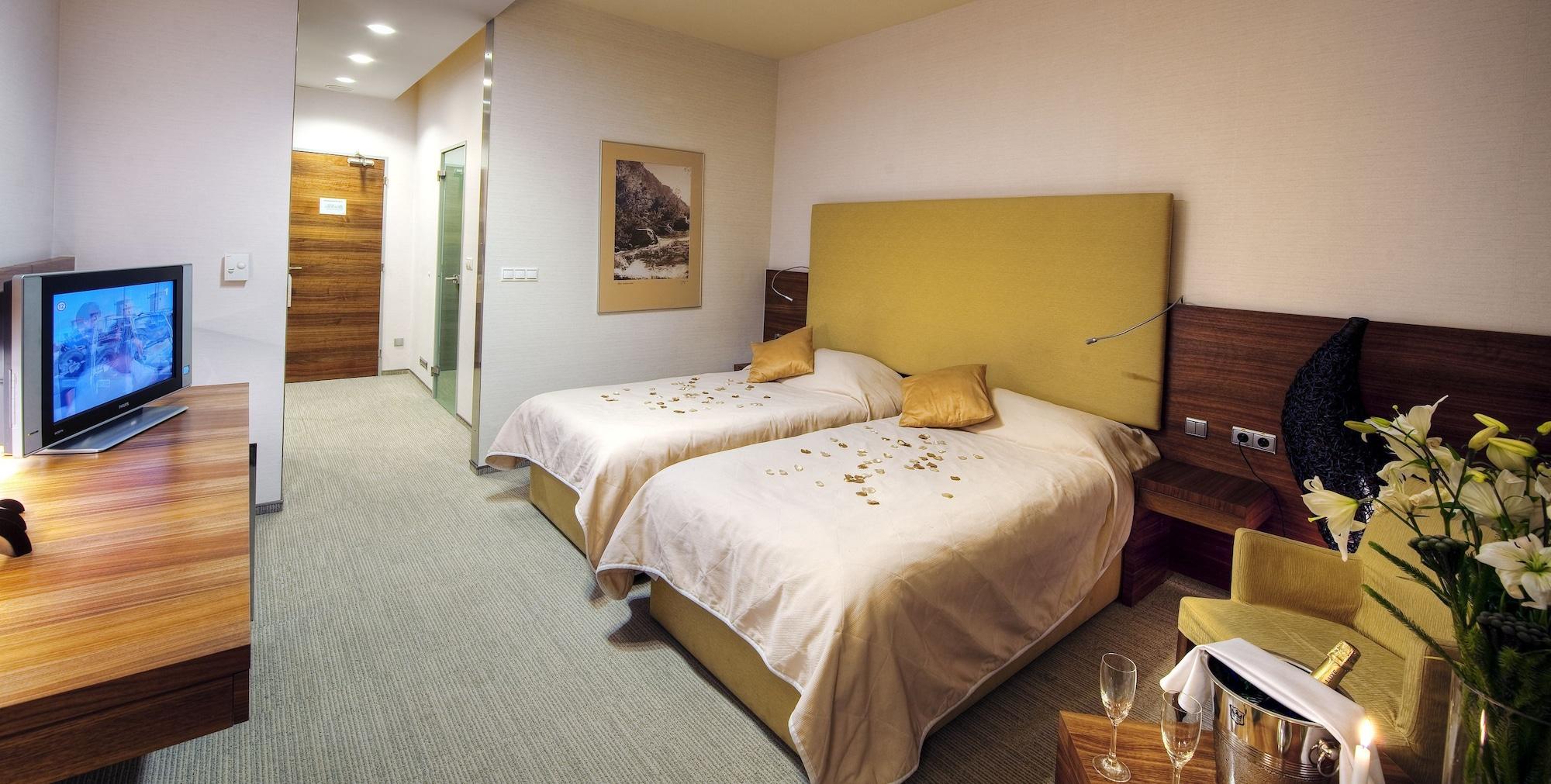 Habitación Hotel AquaCity Mountain View