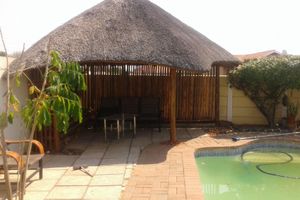 Alojamiento - Comfort Palace Guest House Francistown