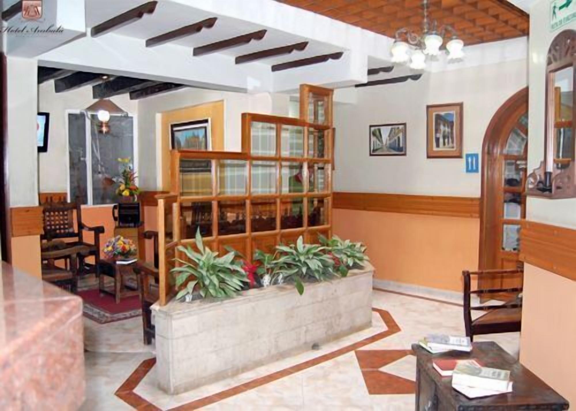 Vista Lobby Hotel Ambalá Bogotá Colonial