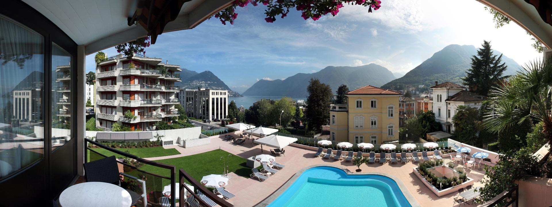 Vista Exterior Hotel Delfino