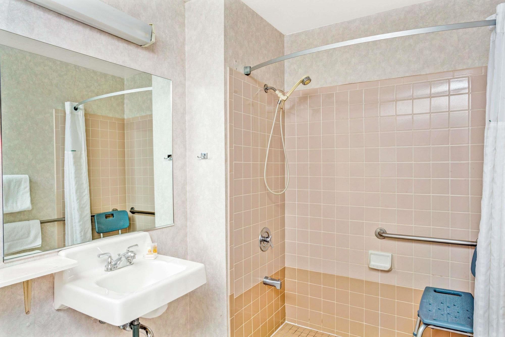 Equipamiento de Habitación Days Inn by Wyndham Carson City