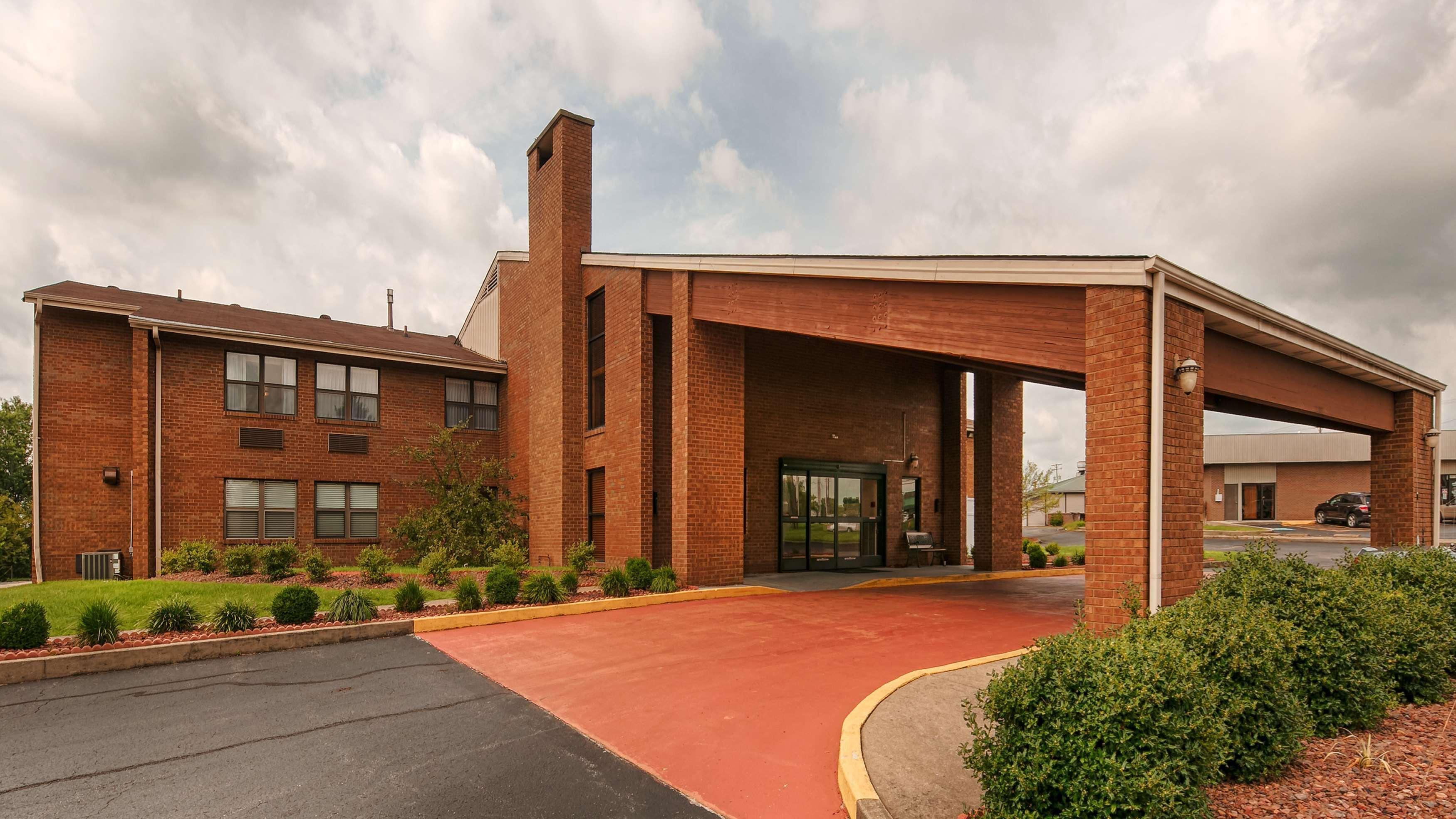 Vista Exterior Best Western Campbellsville Inn