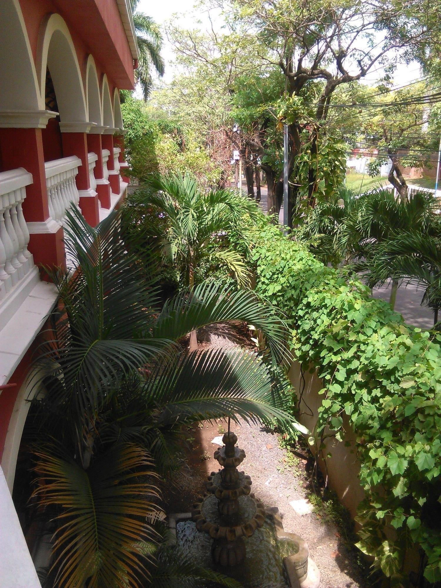 Vista Exterior Hotel Le Chateau