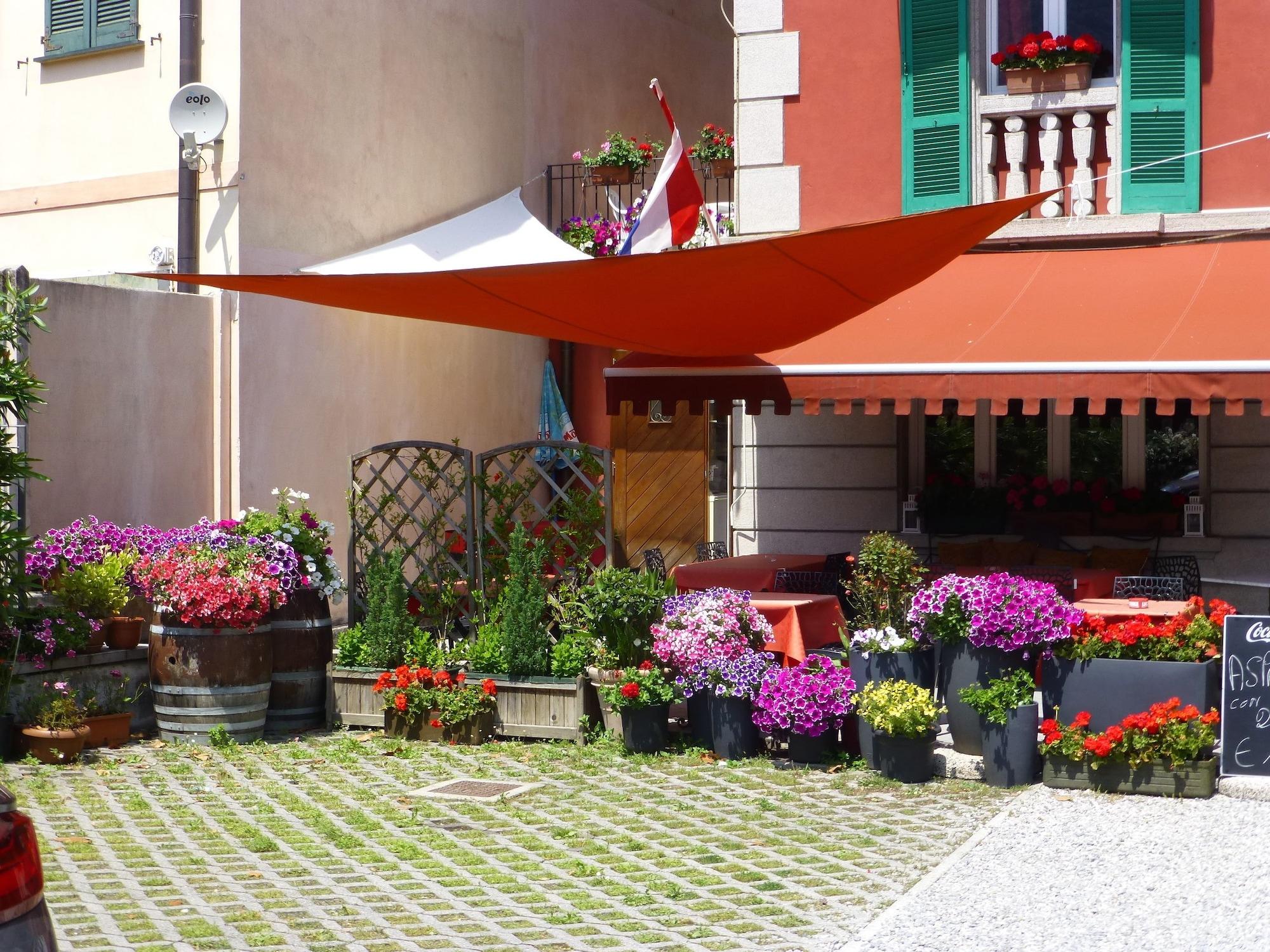 Vista Exterior Caffè del Viaggiatore