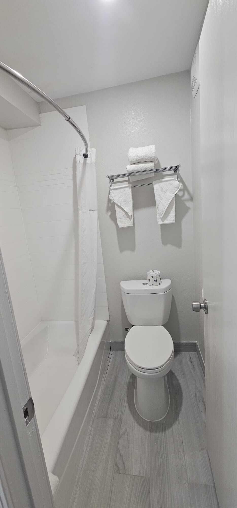 Equipamiento de Habitación Days Inn by Wyndham Indianapolis East Post Road