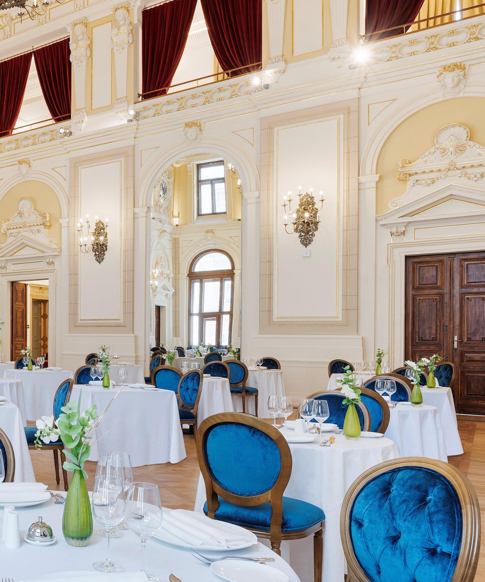 Restaurant Aurea Ana Palace by Eurostars Hotel Company