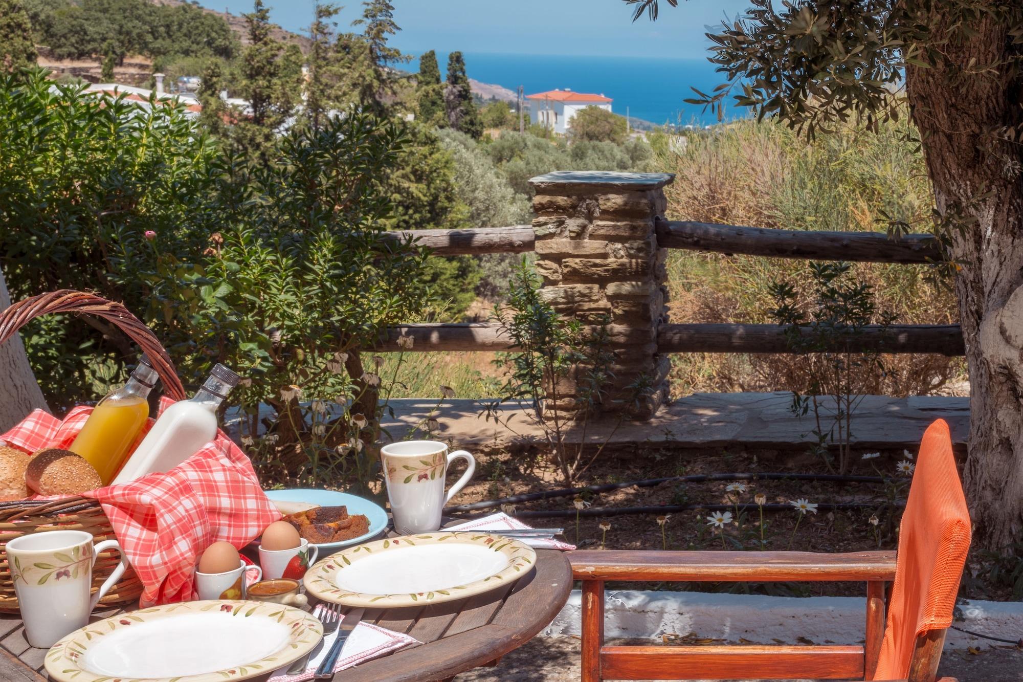 Restaurant Mainades Maisonettes and Studios