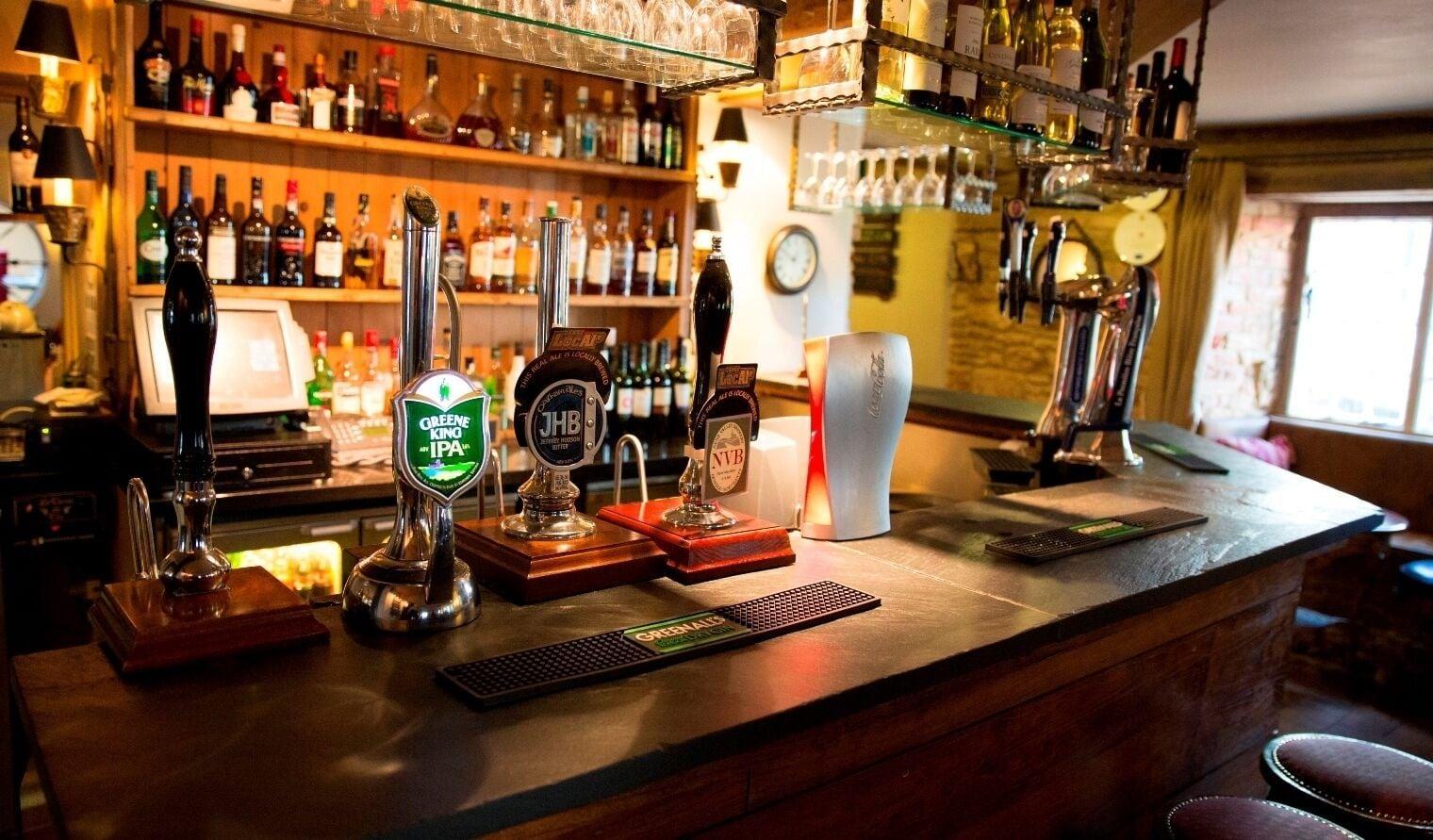 Bar/Salón Queens Head Inn