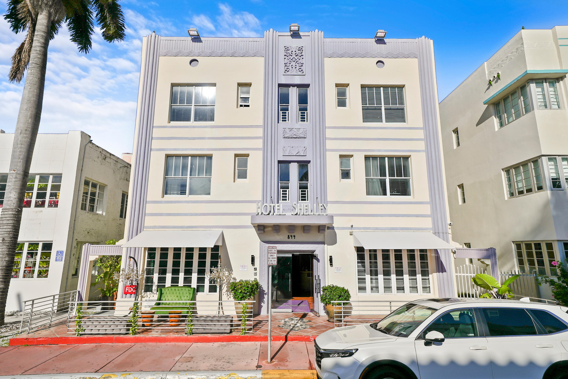 Varios Hotel Shelley