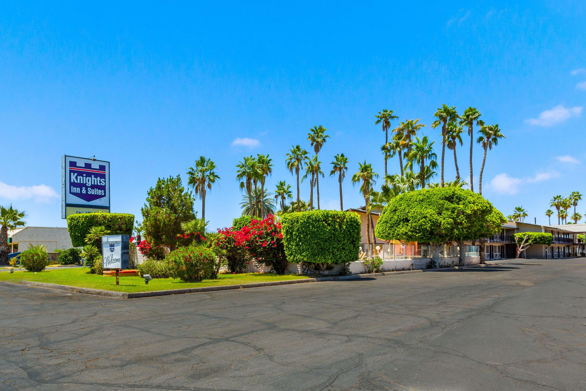 Vista Exterior Knights Inn Yuma