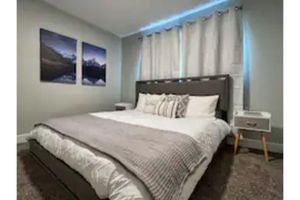 Alquiler Vacacional - Sun & Snow Bungalow, Remodeled, W&D, Hot Tub