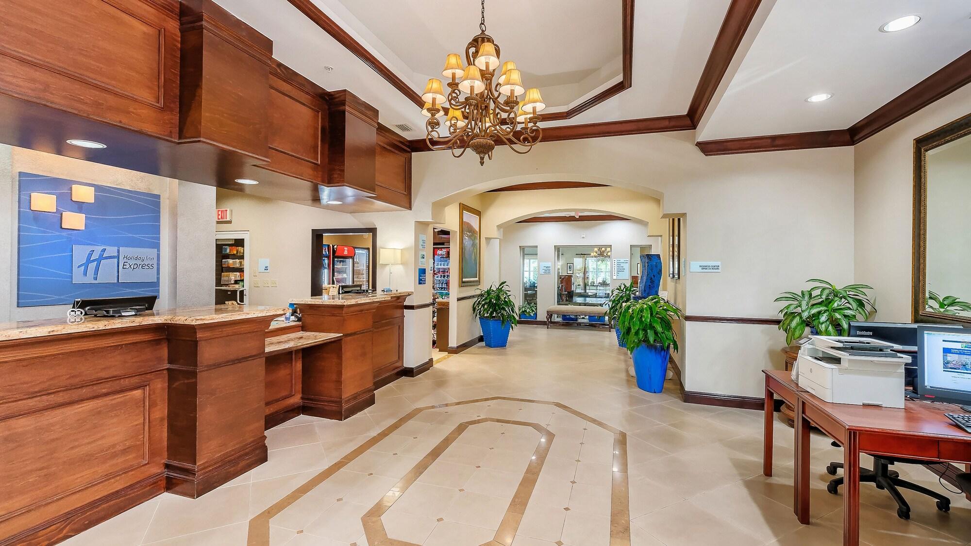 Vista Lobby Holiday Inn Express & Suites Kendall by IHG
