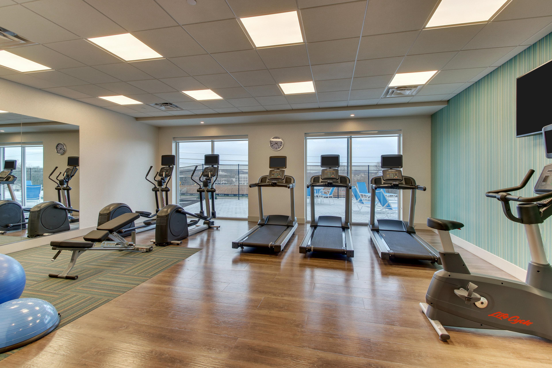 Instalaciones Recreativas Holiday Inn Express & Suites Nashville Metrocenter Downtown by IHG