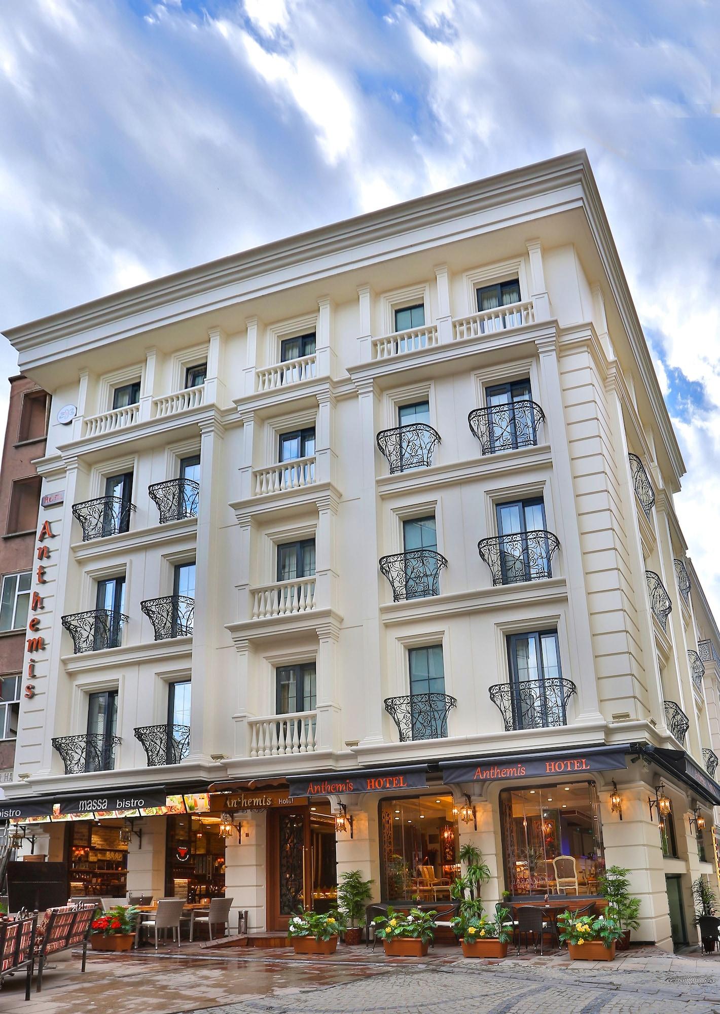 Varios Anthemis Hotel