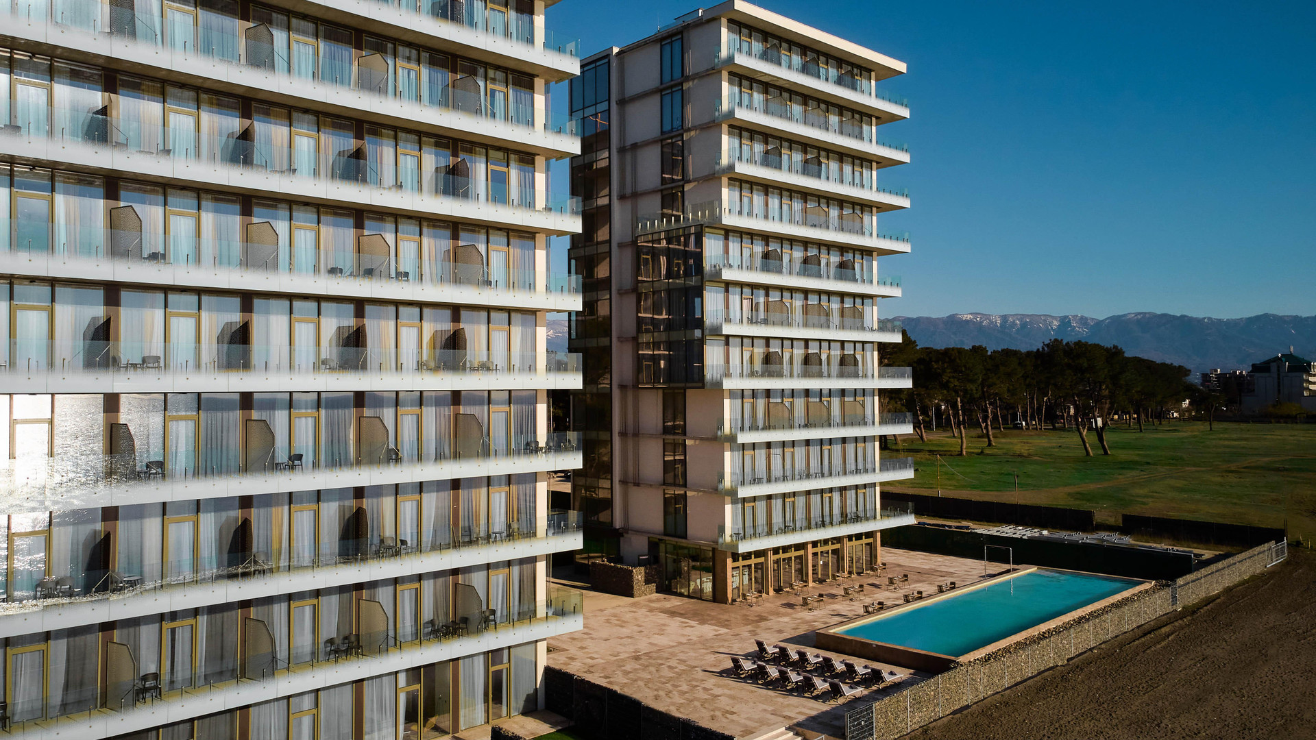 Vista Exterior Miramare Magnetic Beach Hotel