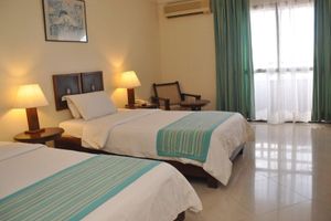 Alojamiento - Royal Court Hotel