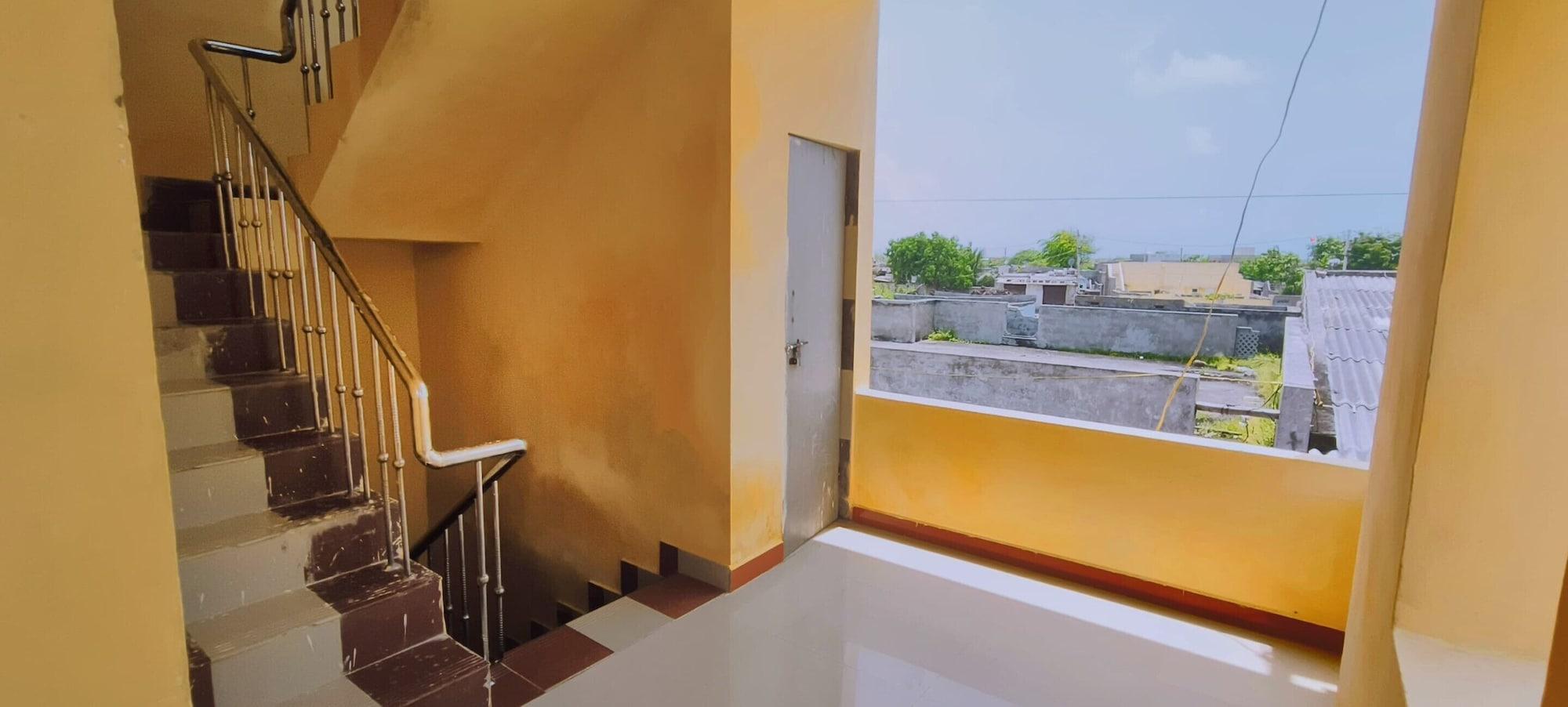 Vista Exterior Yuvraj Bhavan Dwarka