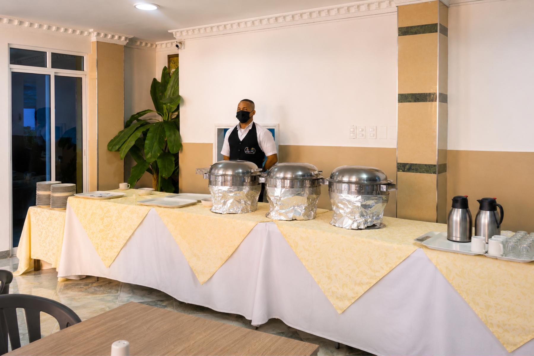 Área de desayuno Hotel el Delfin