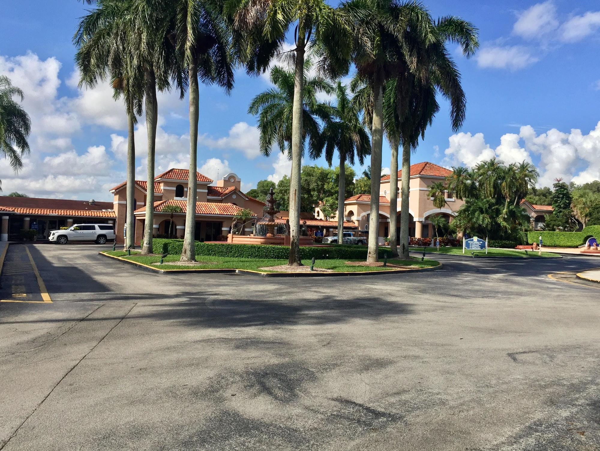 Vista Exterior Grand Palms Spa & Golf Resort