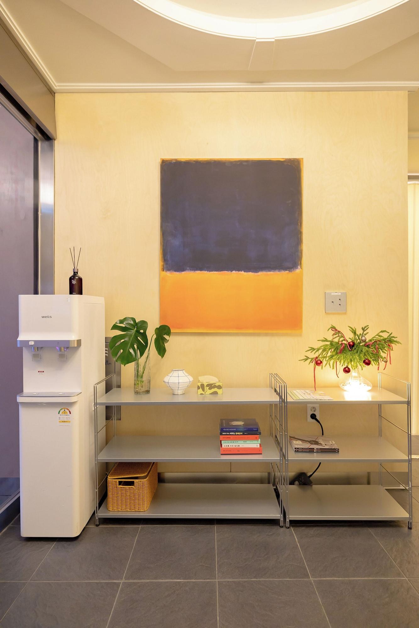 Vista Lobby Mini Hotel Mug