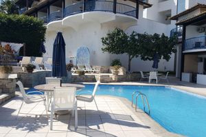 Alojamiento - Coronado Beach Hotel